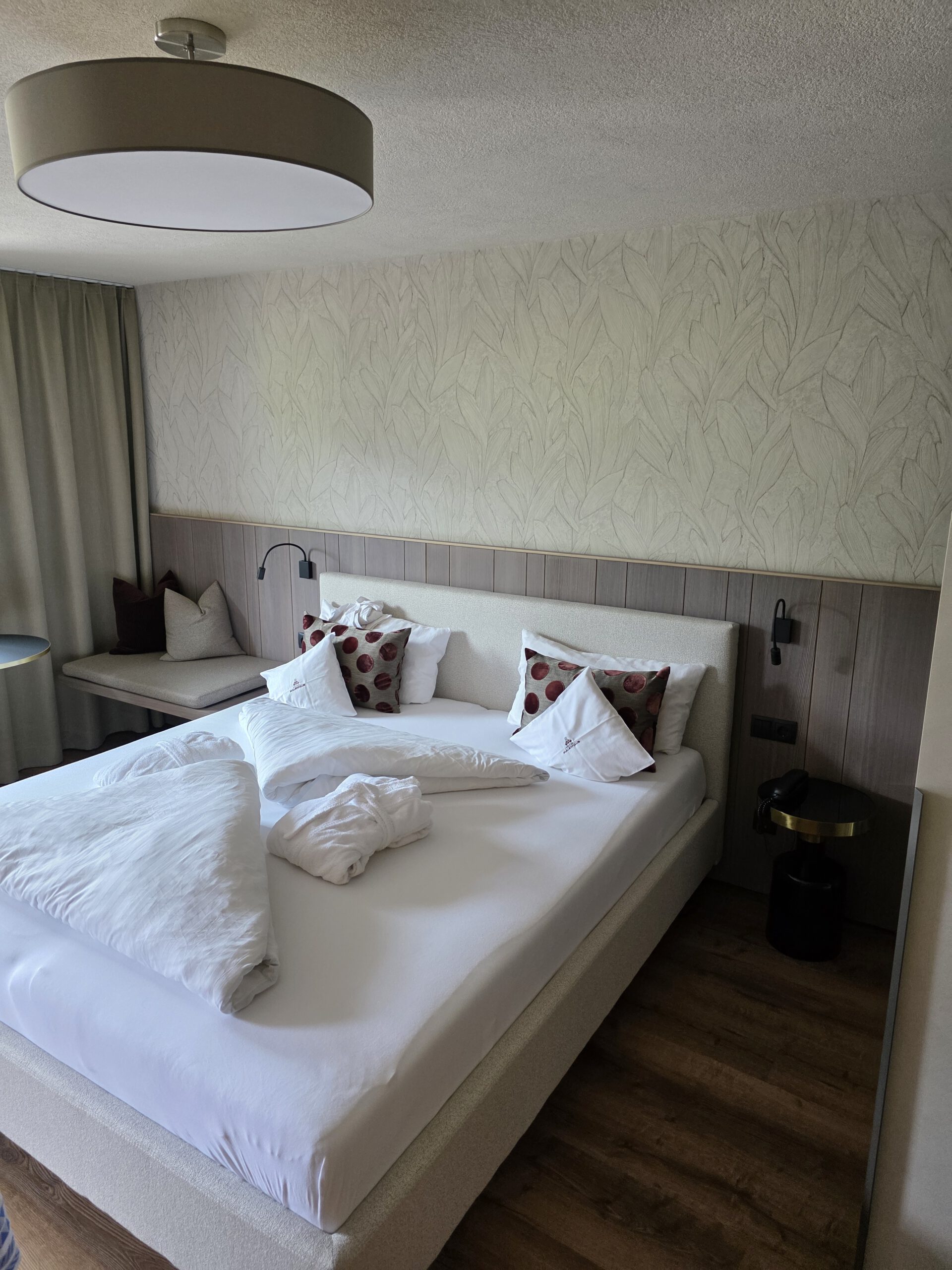 Hotels 3 20250612 150643 scaled