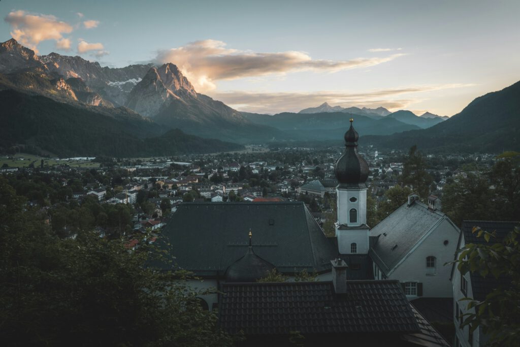 Garmisch - Partenkirchen 1 joshua kettle ZNlJxAsM5nk unsplash 1